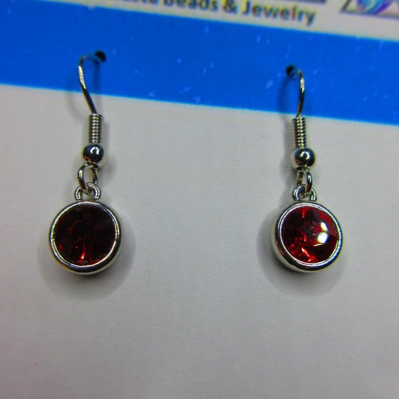 Red Rhinestone Christmas Festive Dangle Earrings - Picture 2 of 3